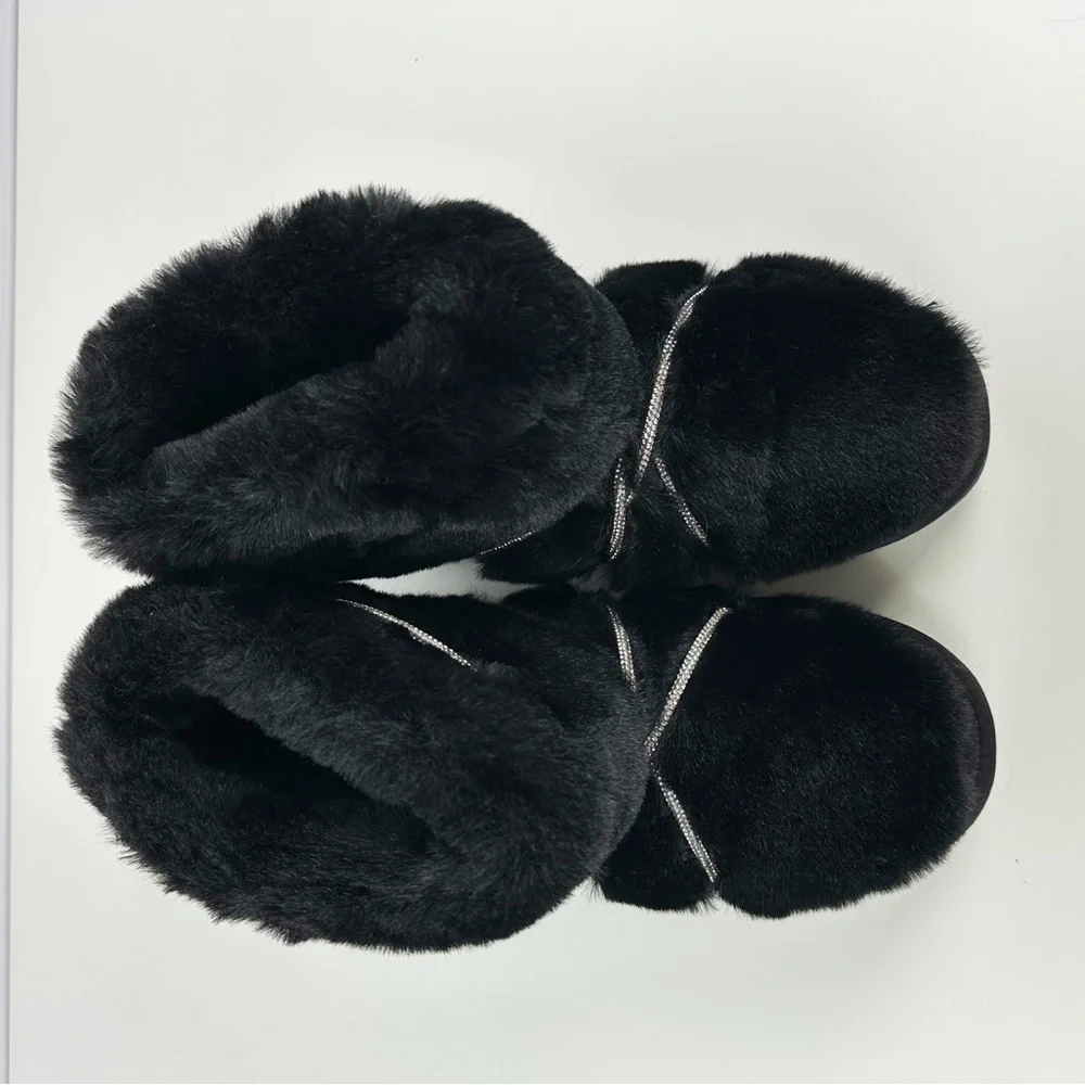 AZALEA WANG Retrograde Alina Black Faux Fur Moon Boots Rhinestone Laces NEW